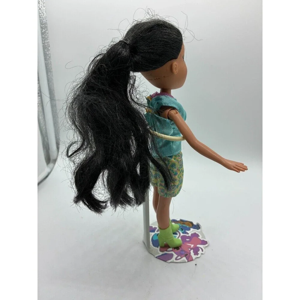 Bratz Doll Jade with Black Hair - Blue Top & Floral Skirt - Green Boots